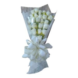 Bouquet de rosas frescas con tarjeta personalizada para condolencias en Cali