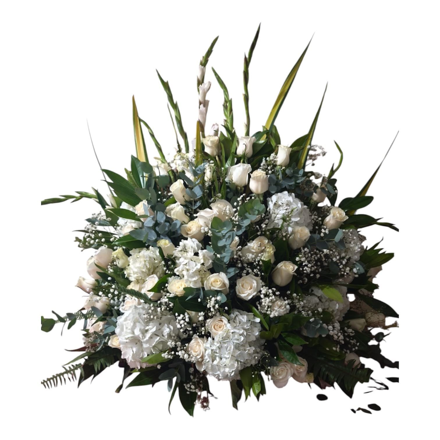 Tributo de Rosas y Hortensias Ramos Fúnebres en Cali con diseño imperial de flores frescas y cinta personalizada